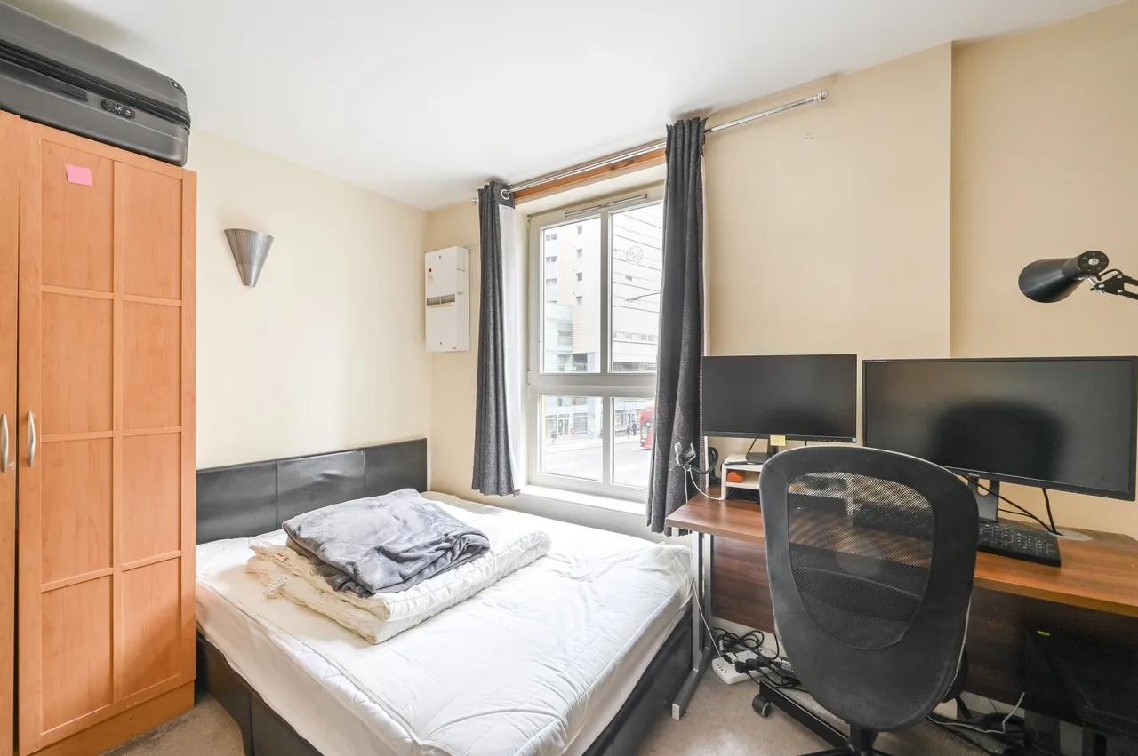 Flat 104 Dryden Building, 37-39 Commercial Road, London, photo 5