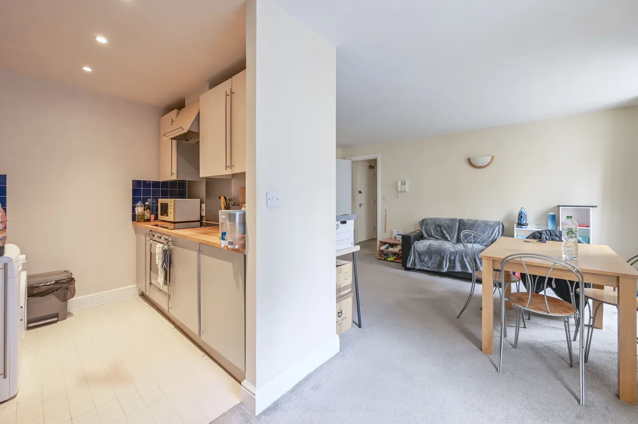 Flat 104 Dryden Building, 37-39 Commercial Road, London, photo 9