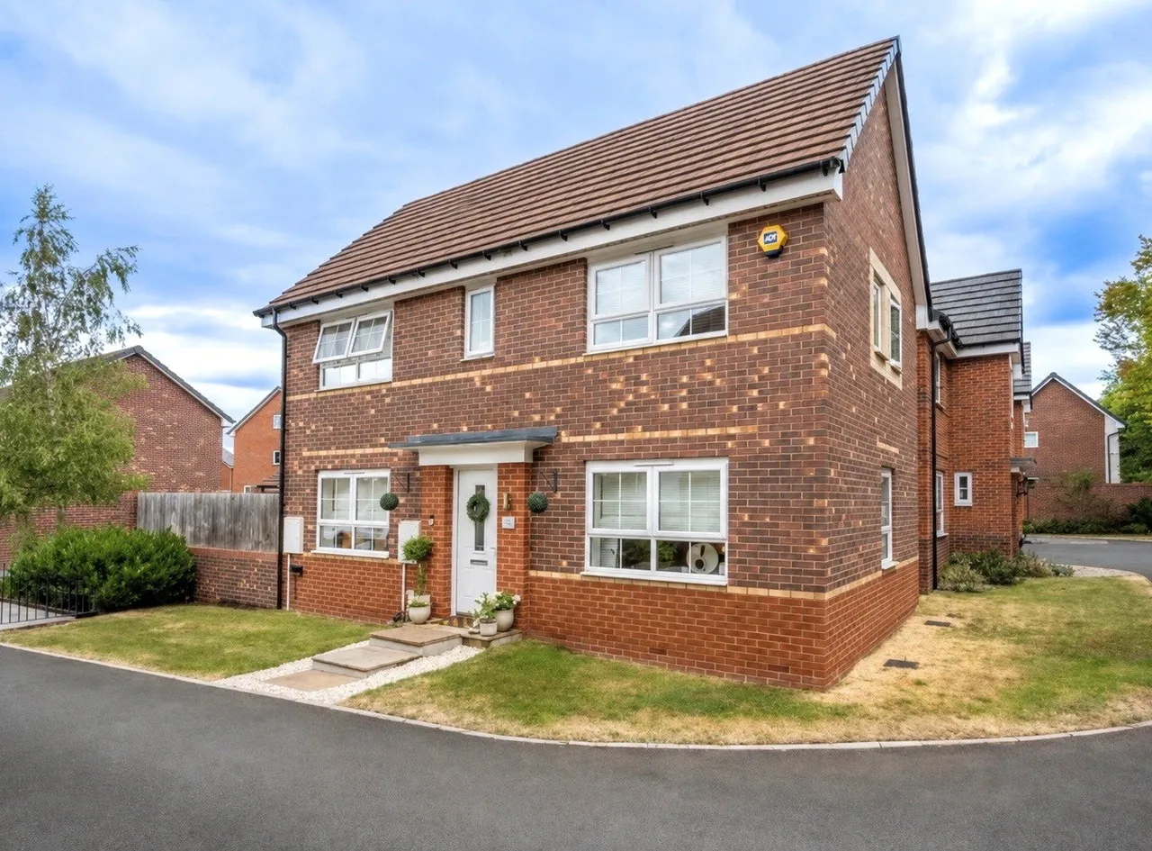 Furnival Drive, Stoke Prior, Worcestershire, B60 4FX, photo 4