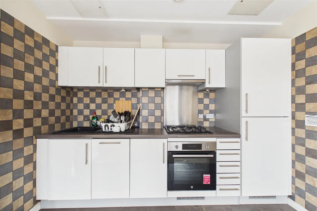Horizon, Broad Weir, BS1, photo 8