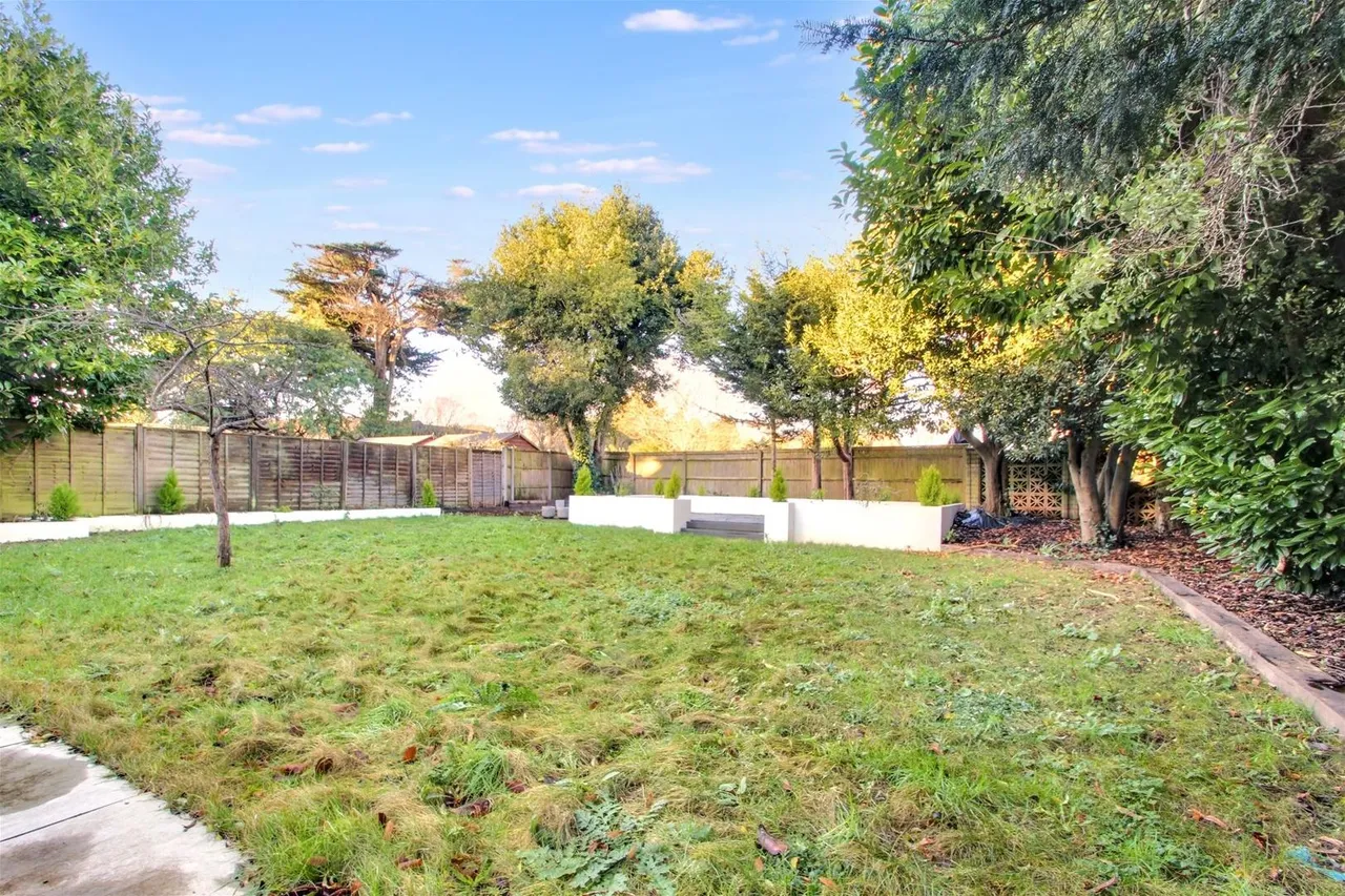 Poulters Lane, Offington, Worthing, photo 33