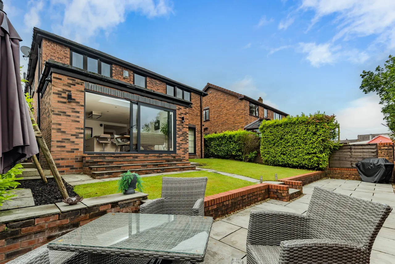 Walshaw Brook Close, Bury, BL8 3TB, photo 3