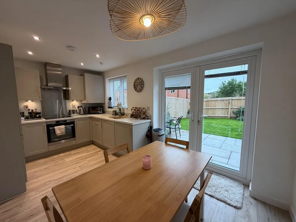 Upper Outwoods Road, Anslow, photo 5