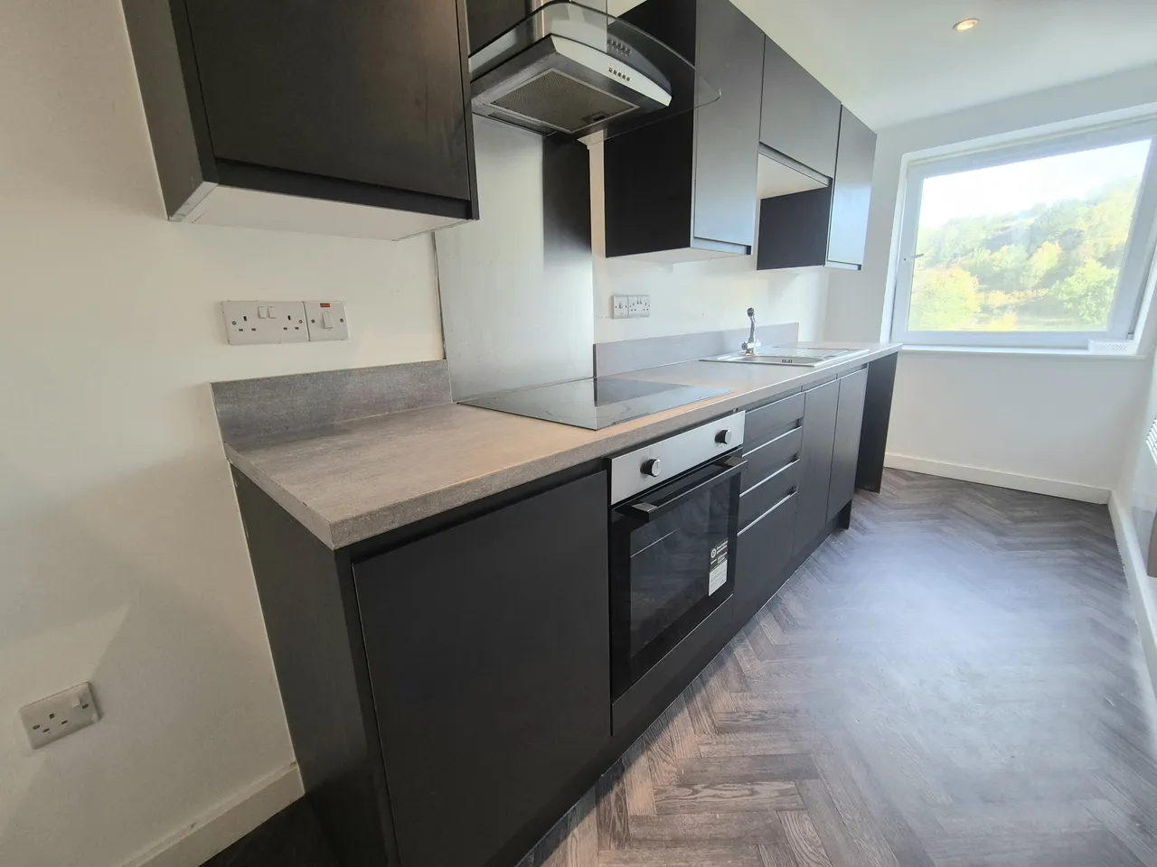 Wheatley Court, HX2, photo 2