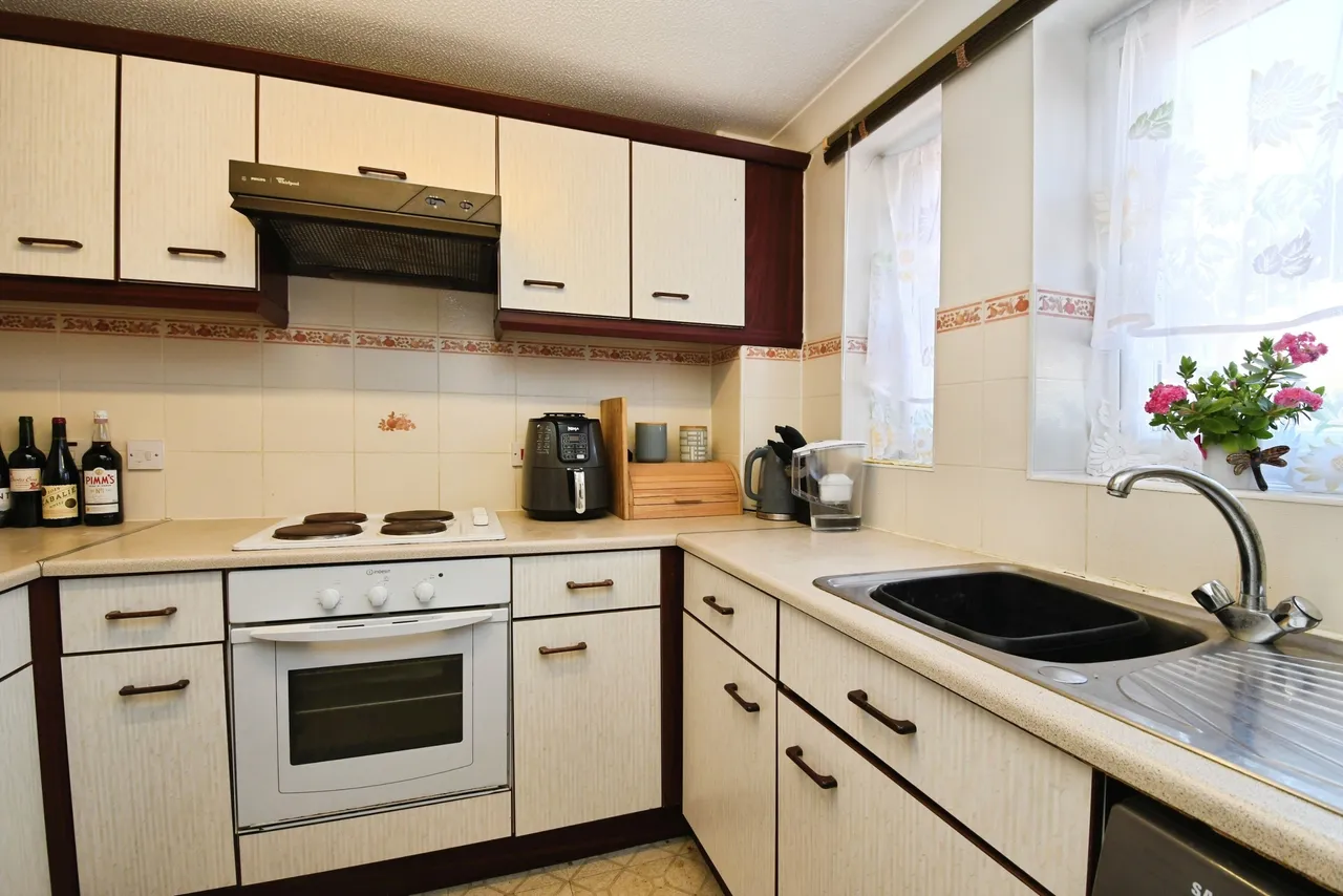 Wellington Close, Skellingthorpe, Lincoln, photo 6