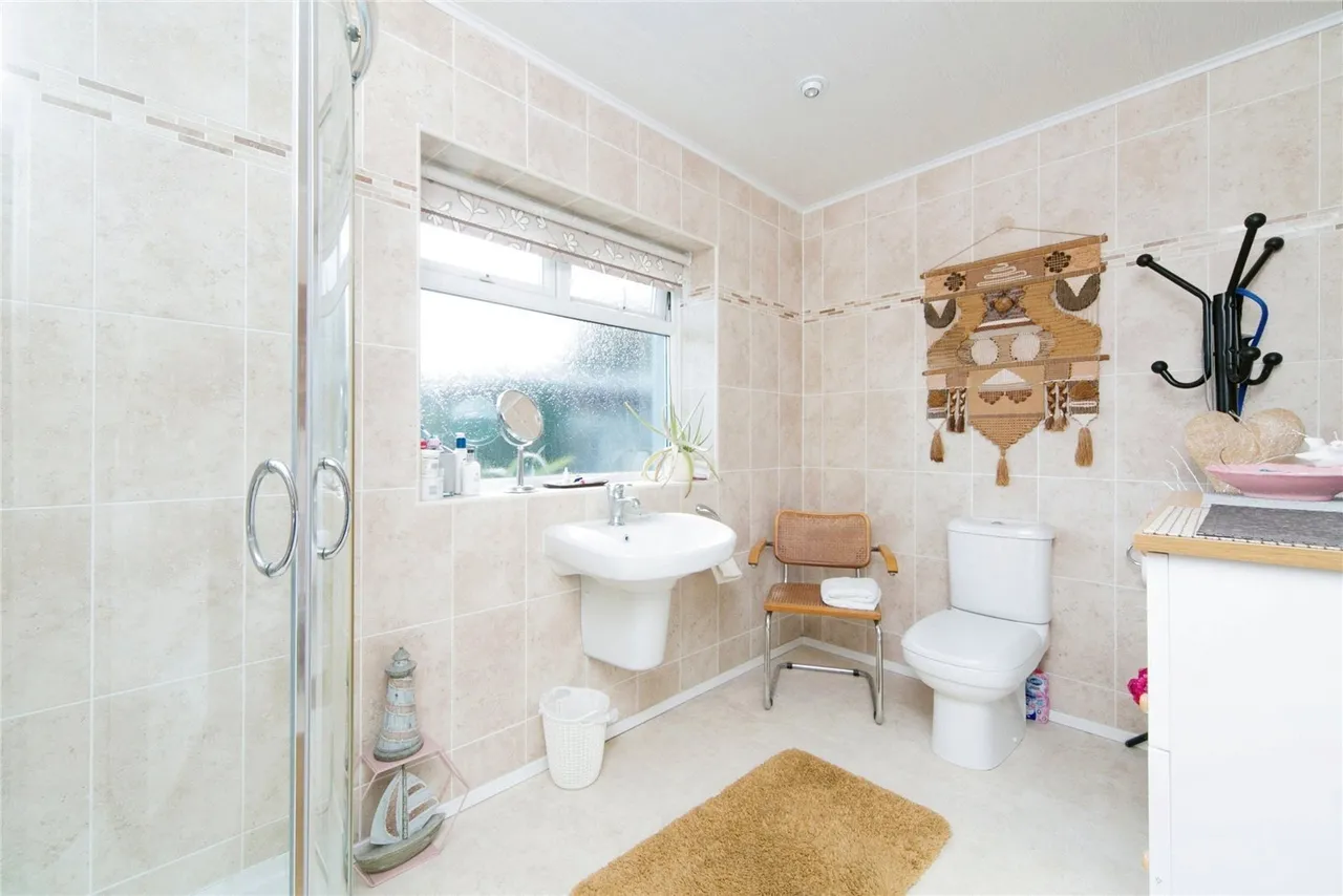 Beach Road, Benllech, LL74, photo 24