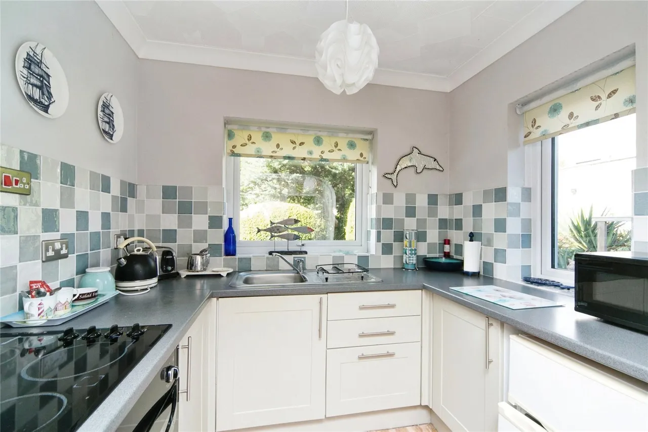 Beach Road, Benllech, LL74, photo 41