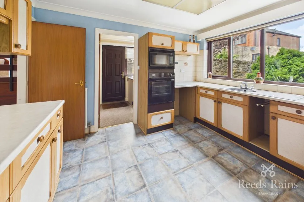 Stainland Road, Holywell Green, West Yorkshire, HX4, photo 4