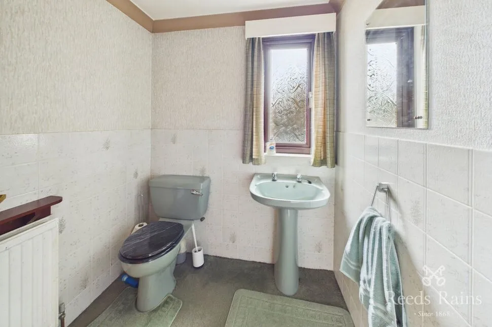 Stainland Road, Holywell Green, West Yorkshire, HX4, photo 10