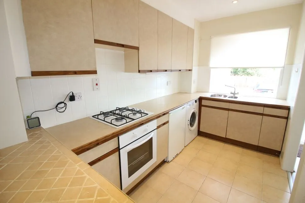 Claremont Close, Orpington, BR6, photo 3