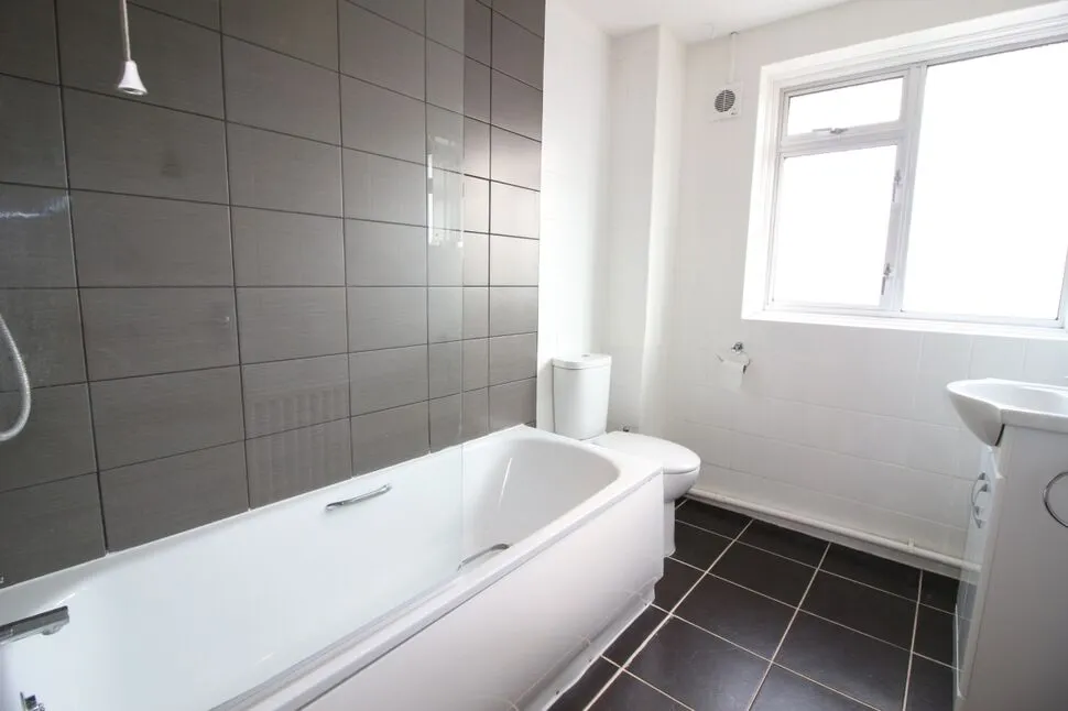 Claremont Close, Orpington, BR6, photo 8