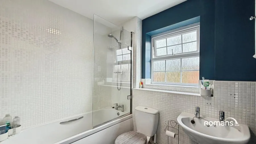 Hills Way, Bramley, RG26, photo 7