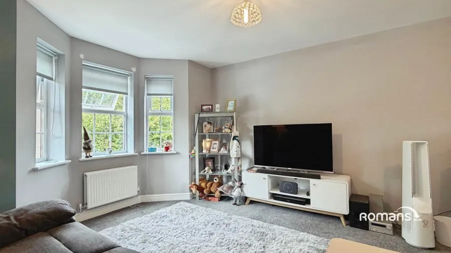 Hills Way, Bramley, RG26, photo 3