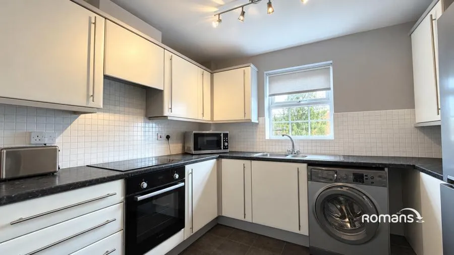 Hills Way, Bramley, RG26, photo 4