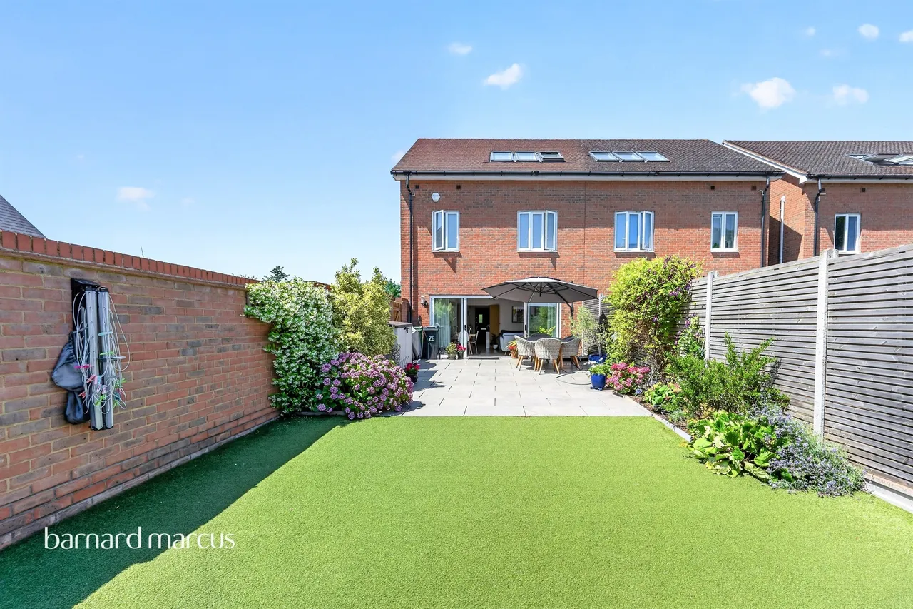 Parkview Way, Epsom, photo 4