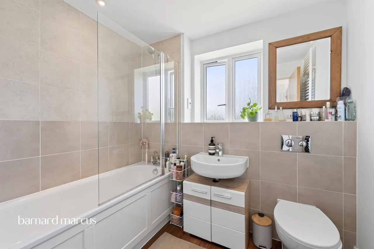 Parkview Way, Epsom, photo 12