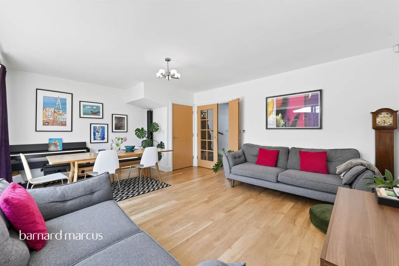 Parkview Way, Epsom, photo 5