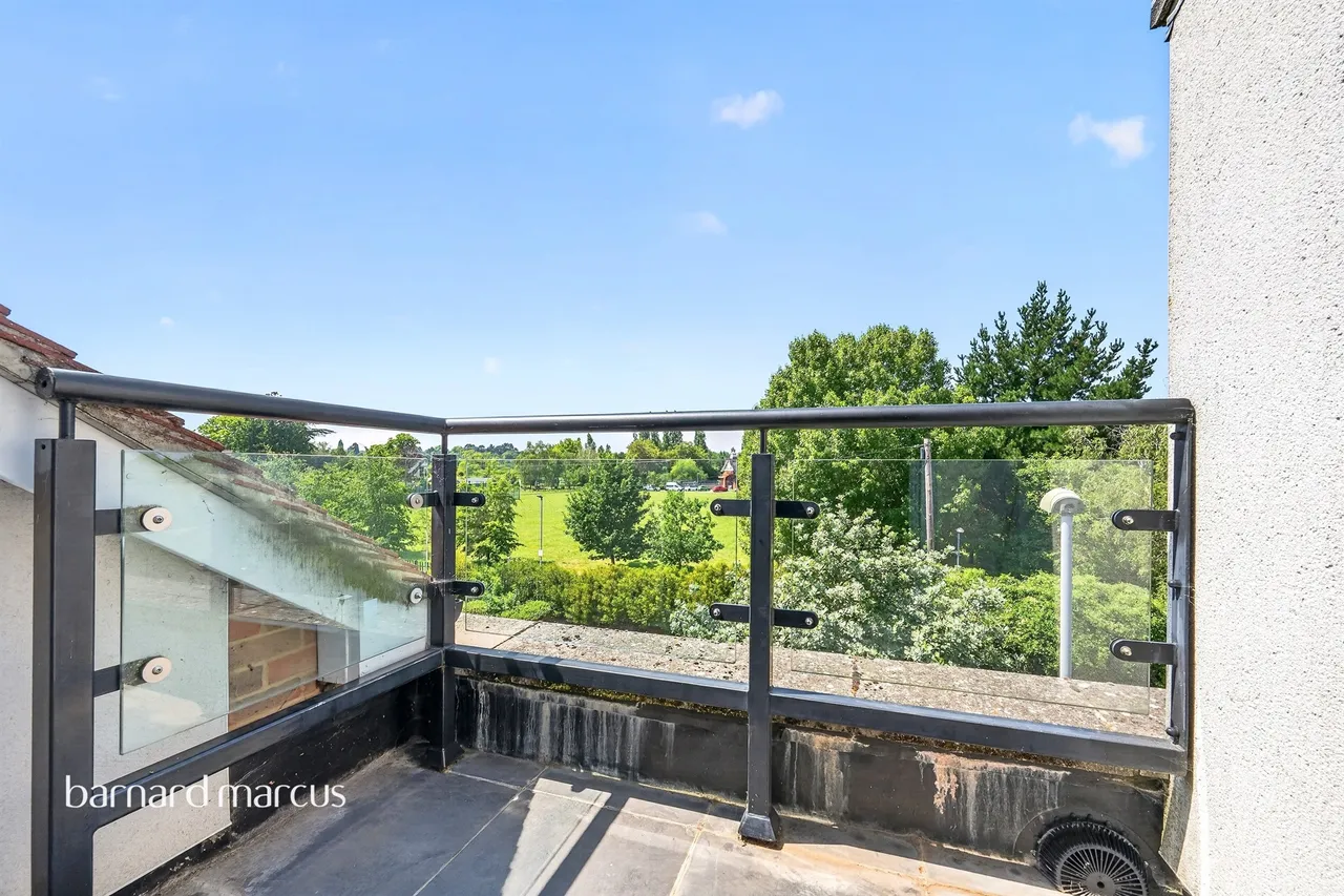 Parkview Way, Epsom, photo 8