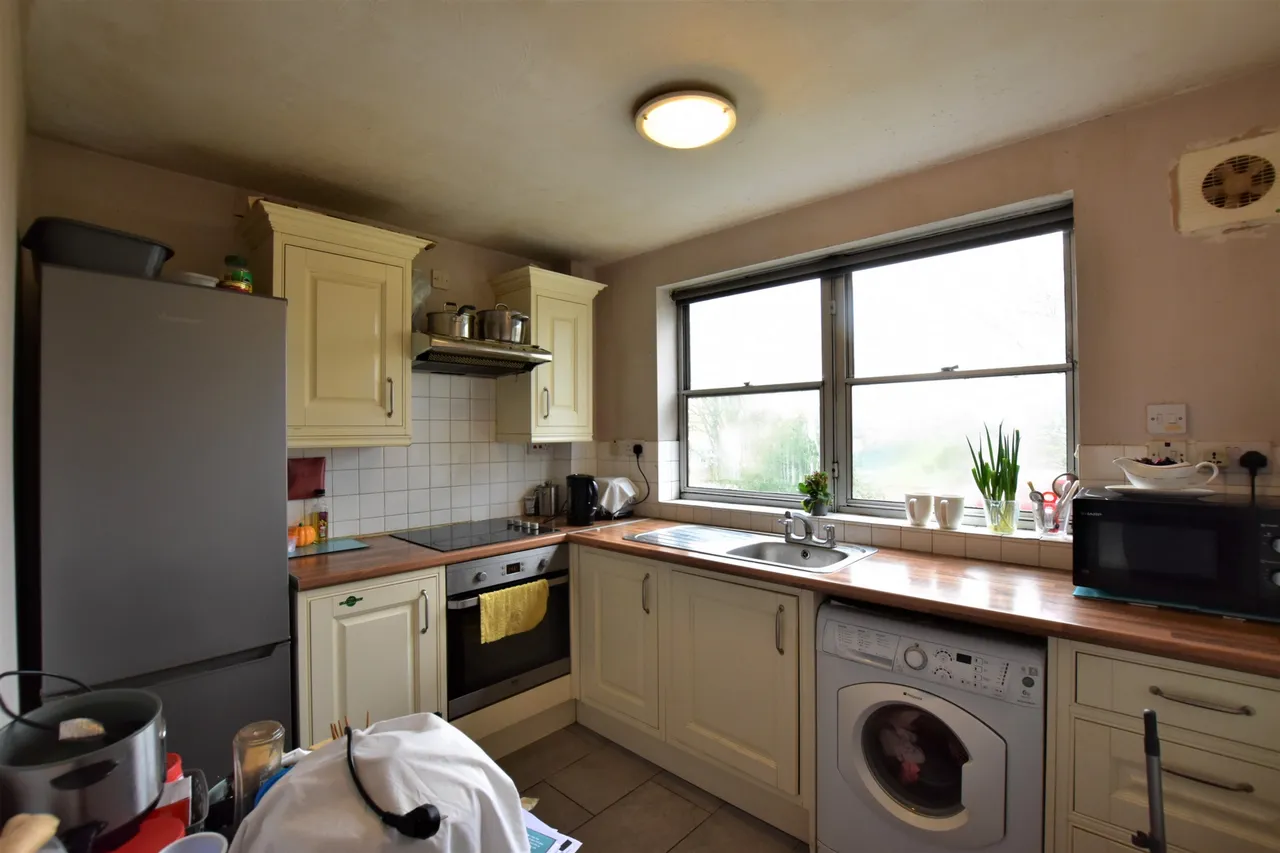 Marlowe Gardens, Eltham, SE9 1AB, photo 3