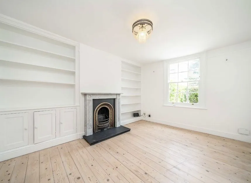 High Street, Hampton Hill, TW12, photo 3
