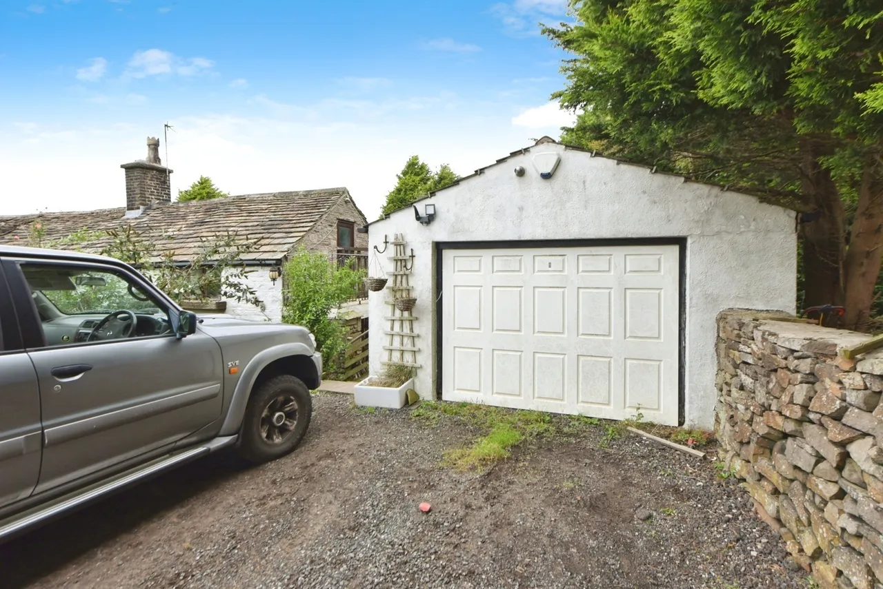 Buxton Old Road, Disley, Cheshire, SK12, photo 10