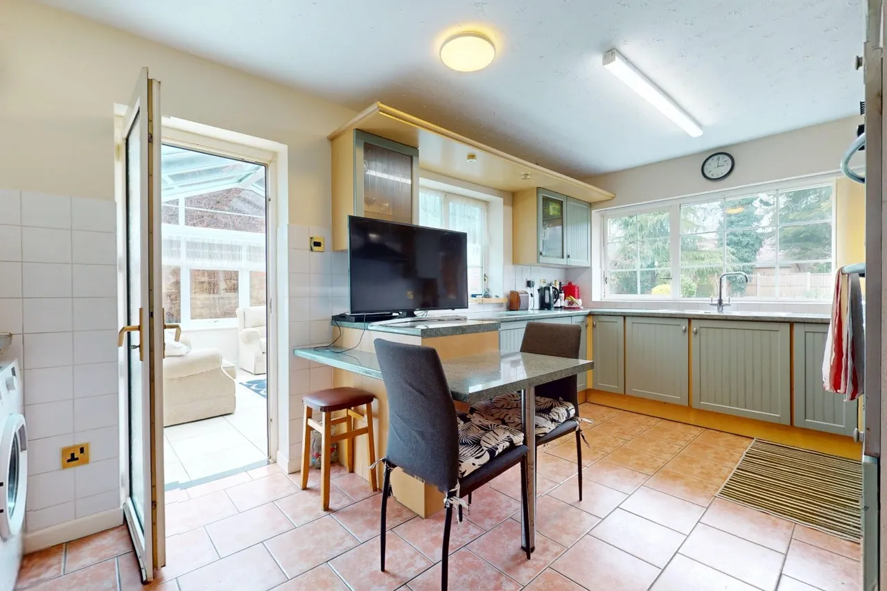 Linstone Brae, Stirchley Village, Telford TF3 1DY, photo 5