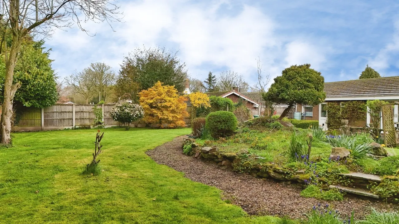 Linstone Brae, Stirchley Village, Telford TF3 1DY, photo 23
