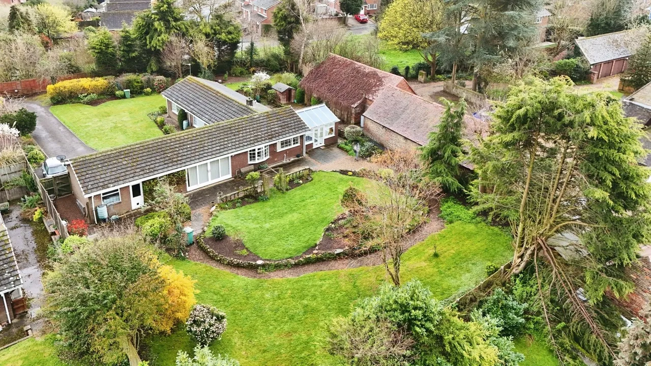 Linstone Brae, Stirchley Village, Telford TF3 1DY, photo 27