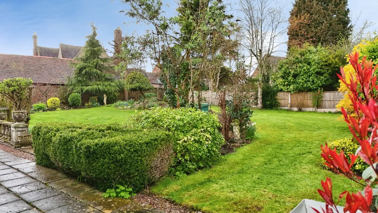 Linstone Brae, Stirchley Village, Telford TF3 1DY, photo 16