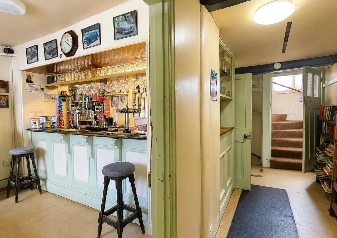 The Lamb & Fountain, Frome, Somerset BA11 3BW, photo 5