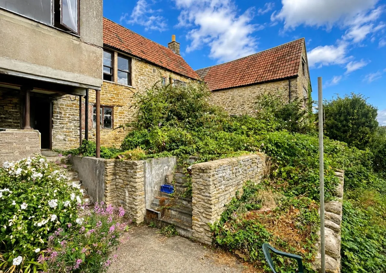 The Lamb & Fountain, Frome, Somerset BA11 3BW, photo 47