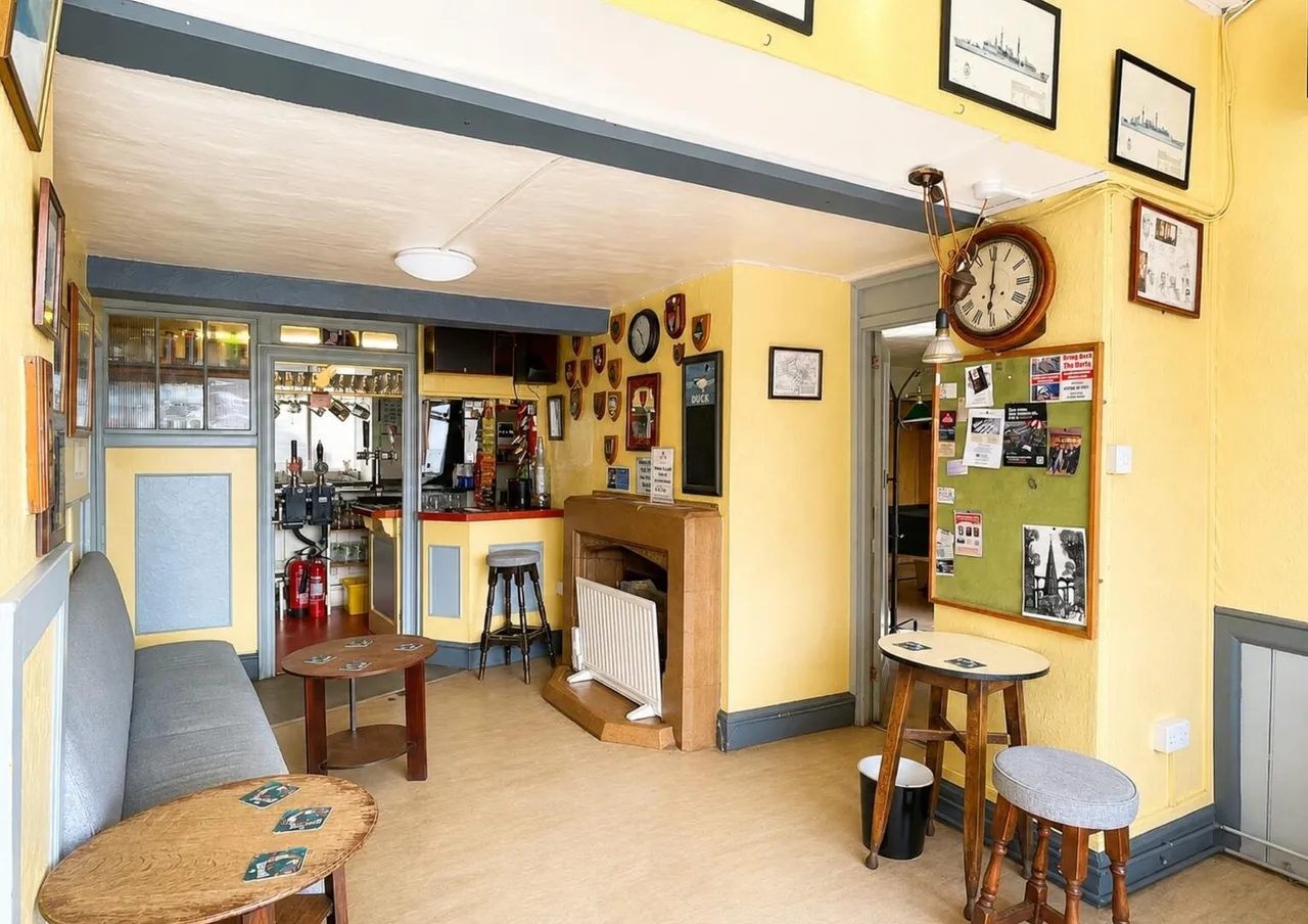 The Lamb & Fountain, Frome, Somerset BA11 3BW, photo 4