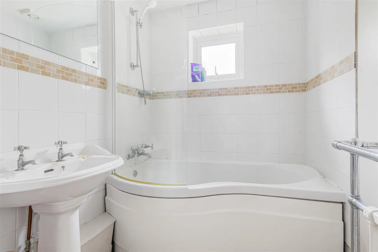 Moulton Road, Gazeley, CB8, photo 13