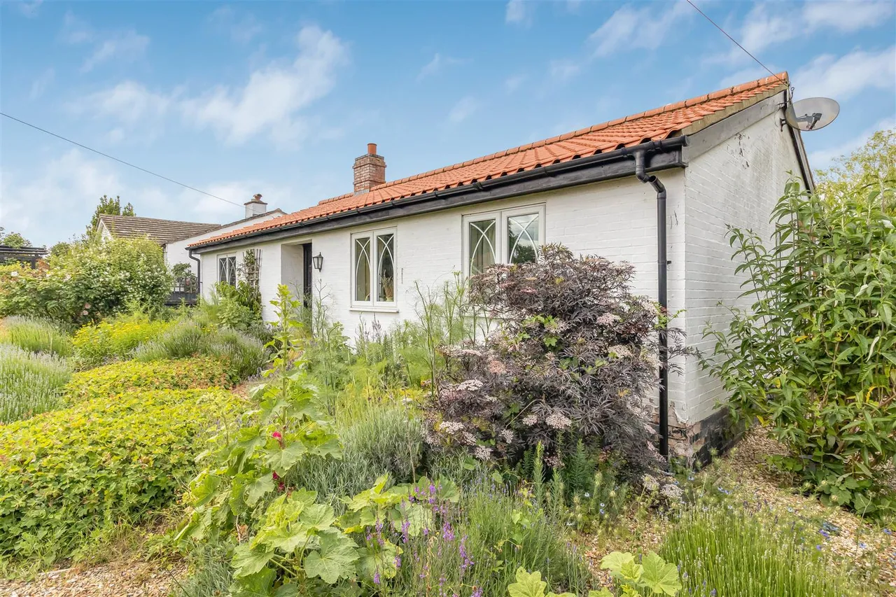 Moulton Road, Gazeley, CB8, photo 27