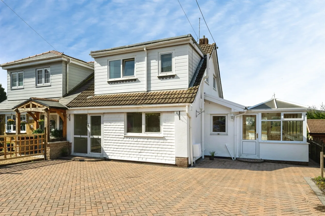 3 bed house for sale, Graig Road, Swansea, SA7