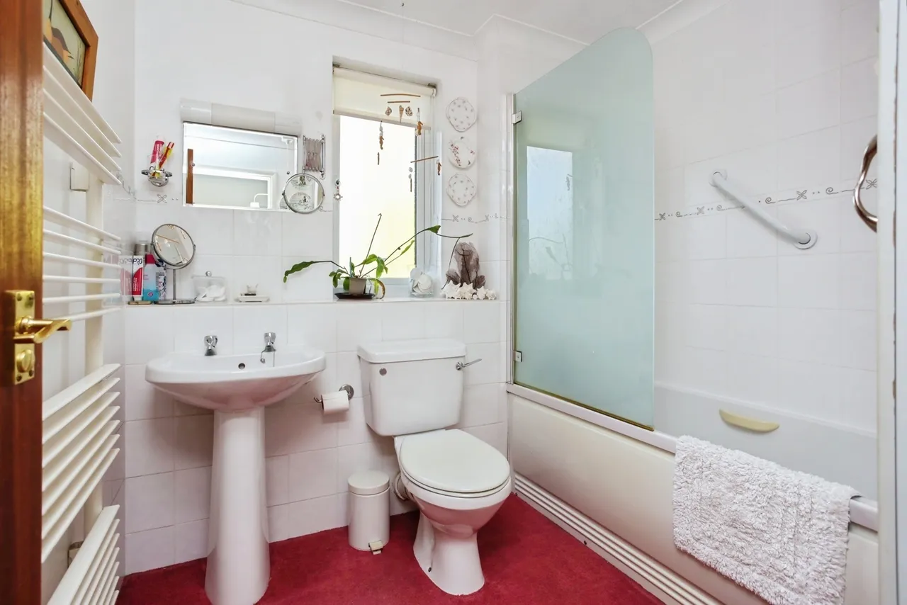 Cowden Close, Hawkhurst, TN18, photo 11