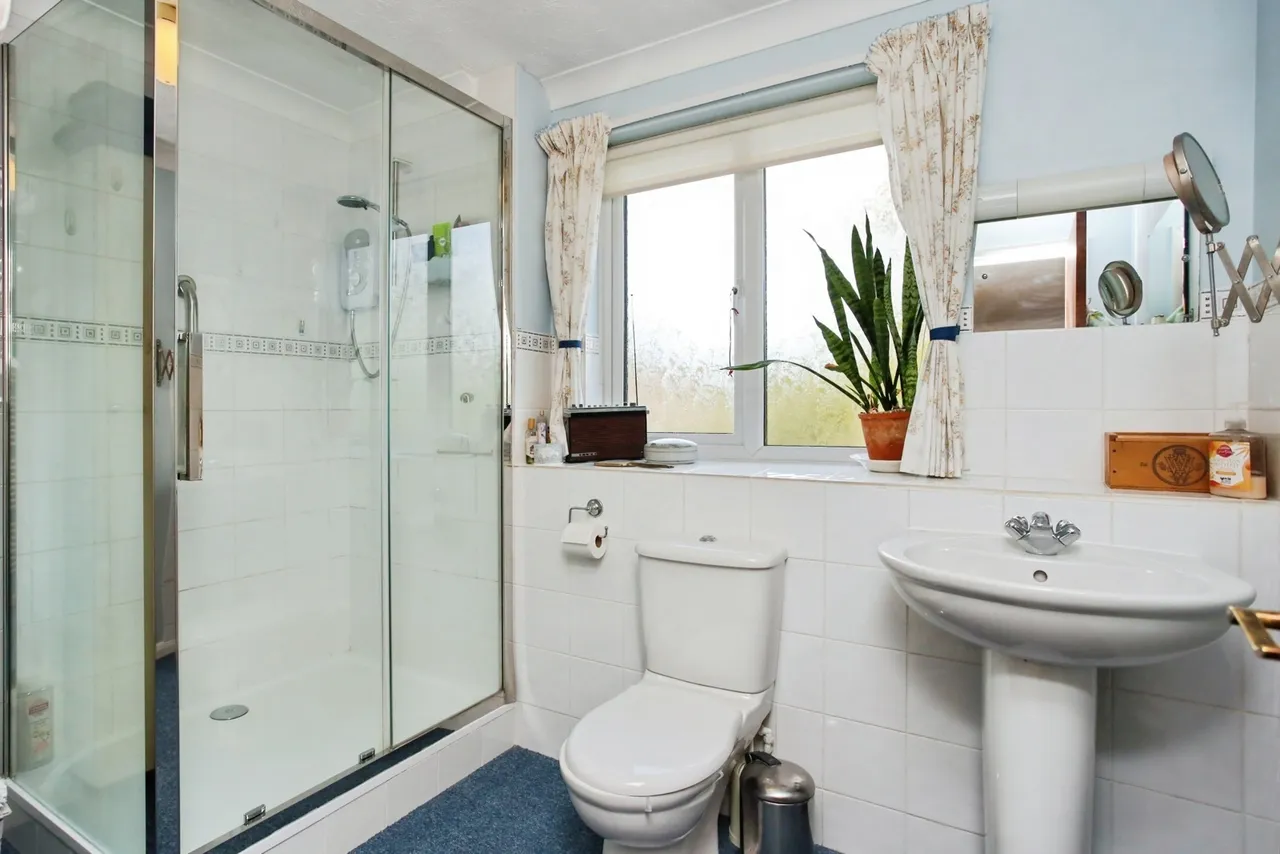 Cowden Close, Hawkhurst, TN18, photo 13