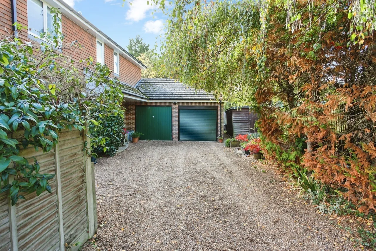 Cowden Close, Hawkhurst, TN18, photo 14
