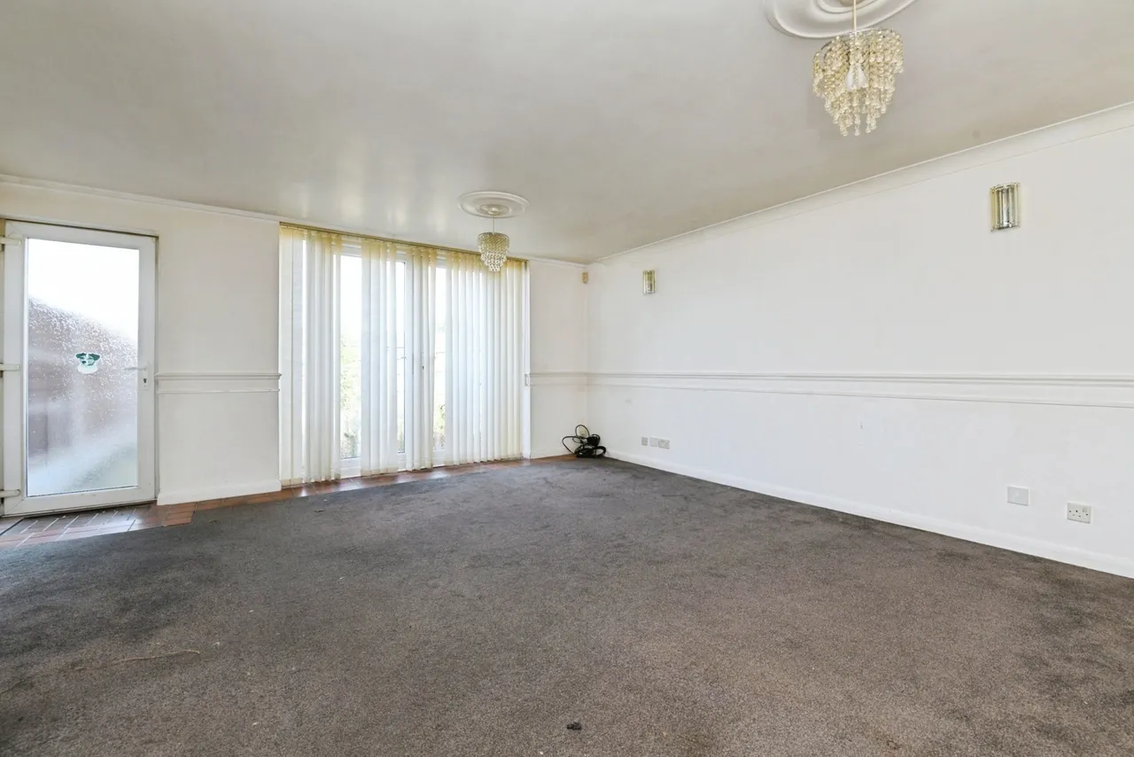 Cadogan Terrace, Basildon, SS13, photo 2