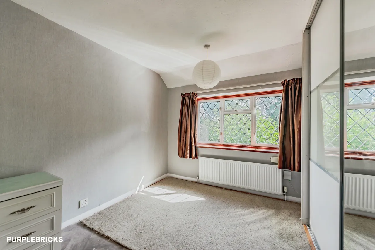 Crossways, Crawley, RH10, photo 42