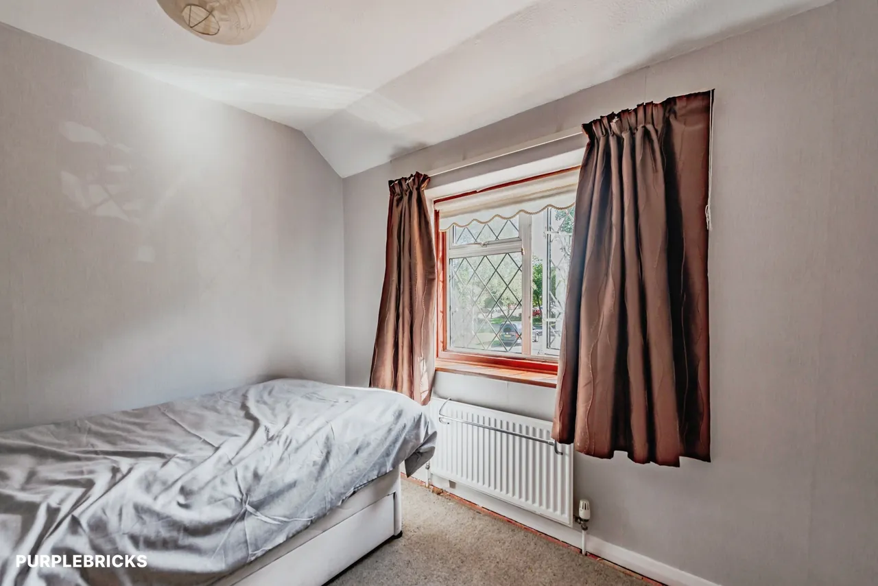 Crossways, Crawley, RH10, photo 44