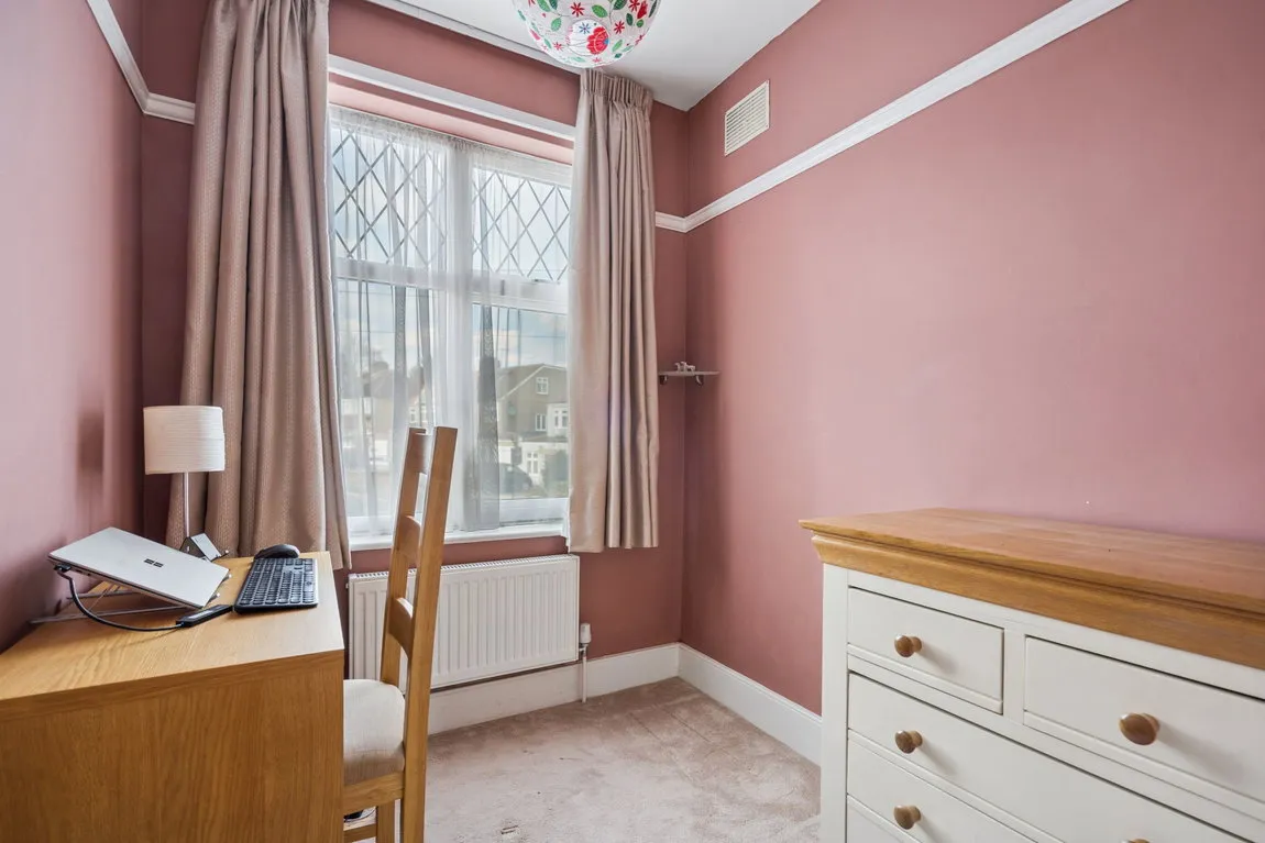 Lincoln Road, North Harrow, HA2, photo 11