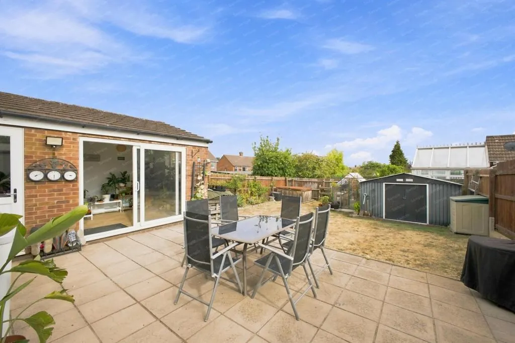 Cotswold Avenue, Northampton, NN5, photo 17