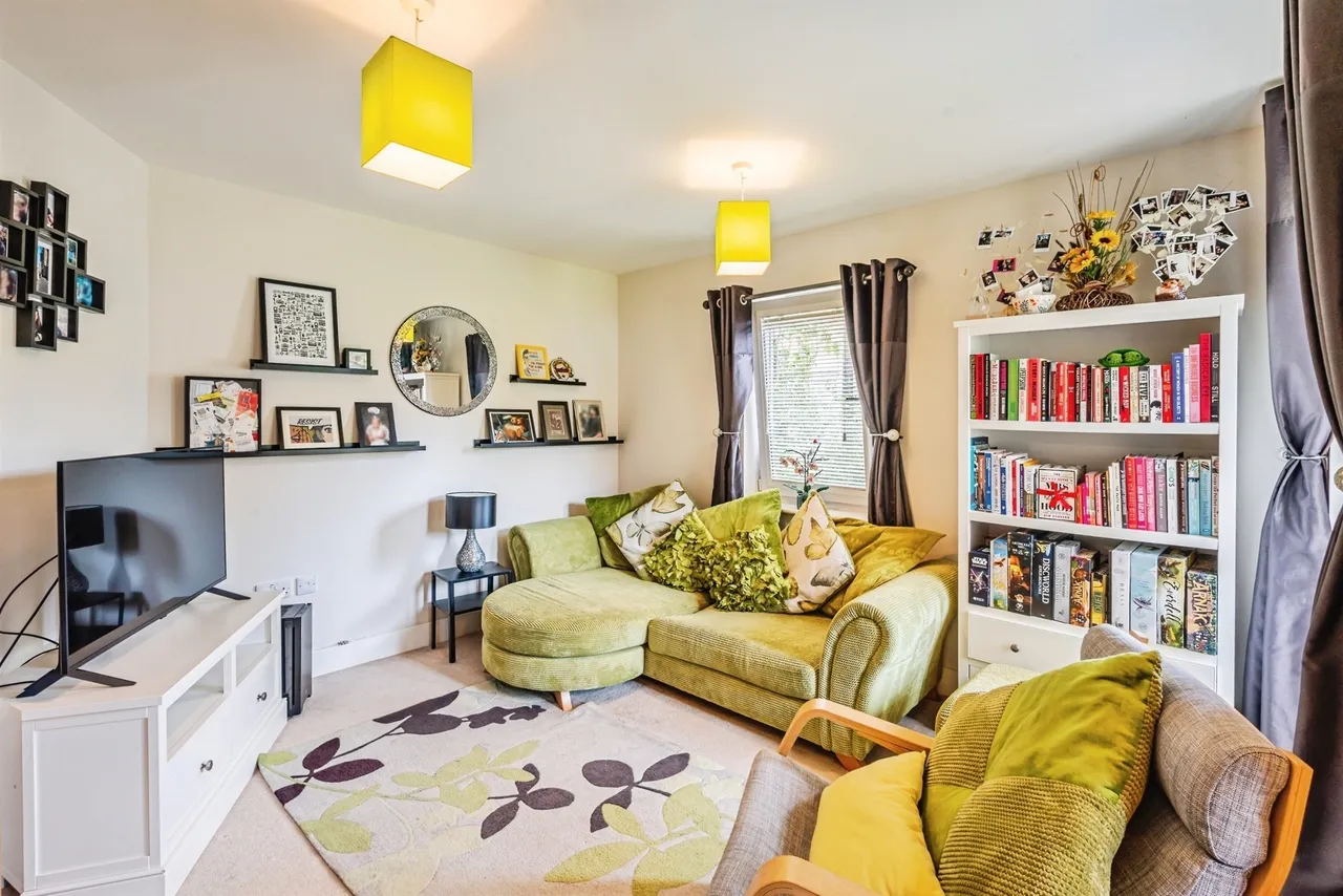 Sunflower Lane, Polegate, BN26, photo 3
