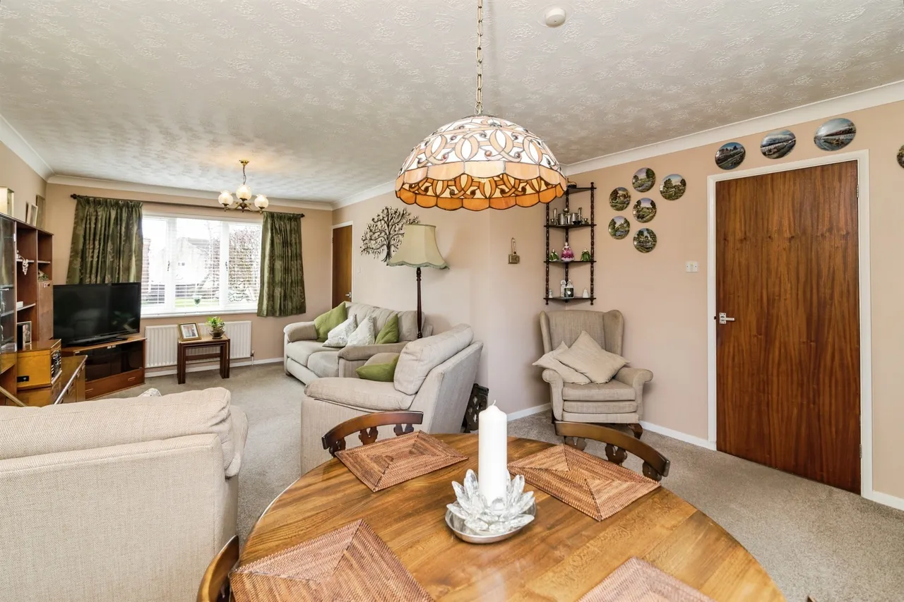 Orchids Close, Bungay, photo 10