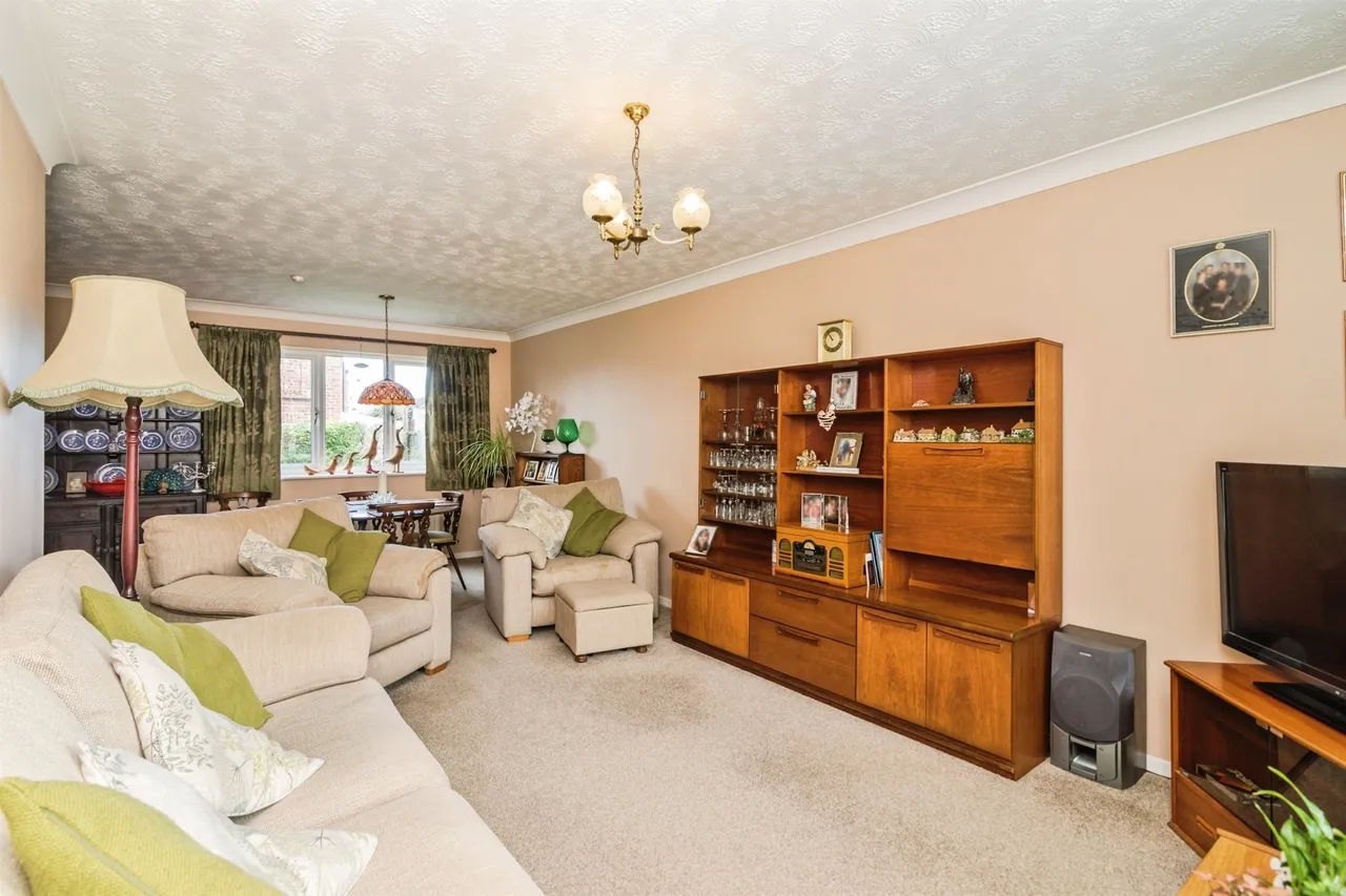 Orchids Close, Bungay, photo 8