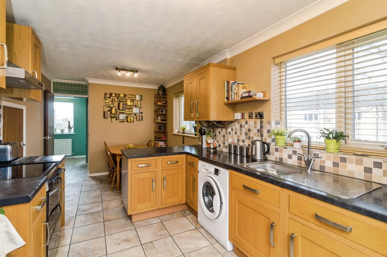 Orchids Close, Bungay, photo 5