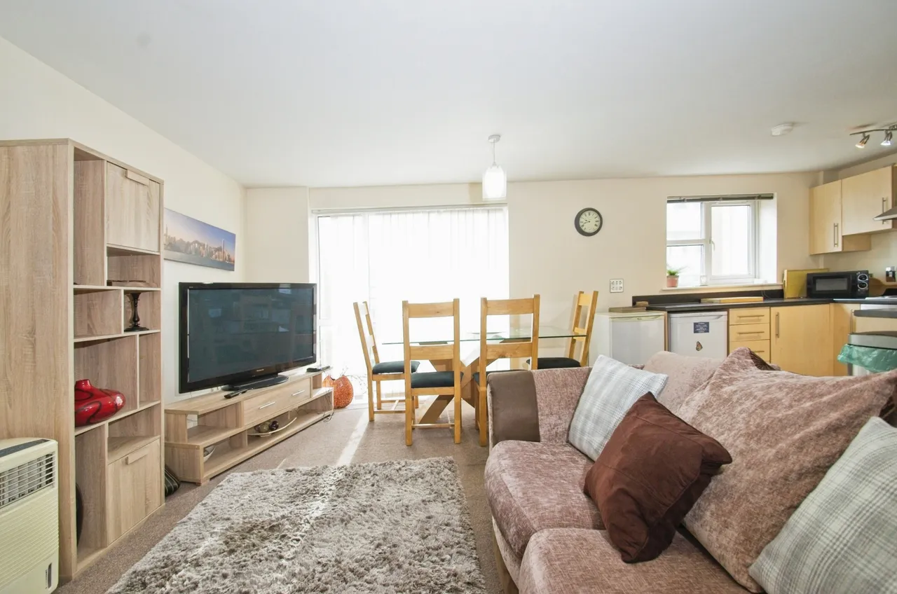 Overstone Court, Cardiff, CF10, photo 5