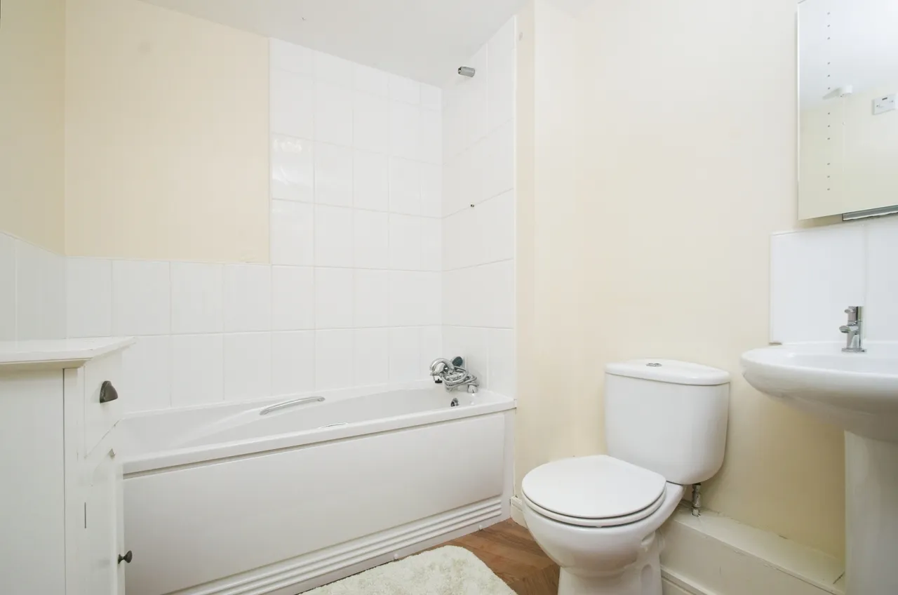 Overstone Court, Cardiff, CF10, photo 10