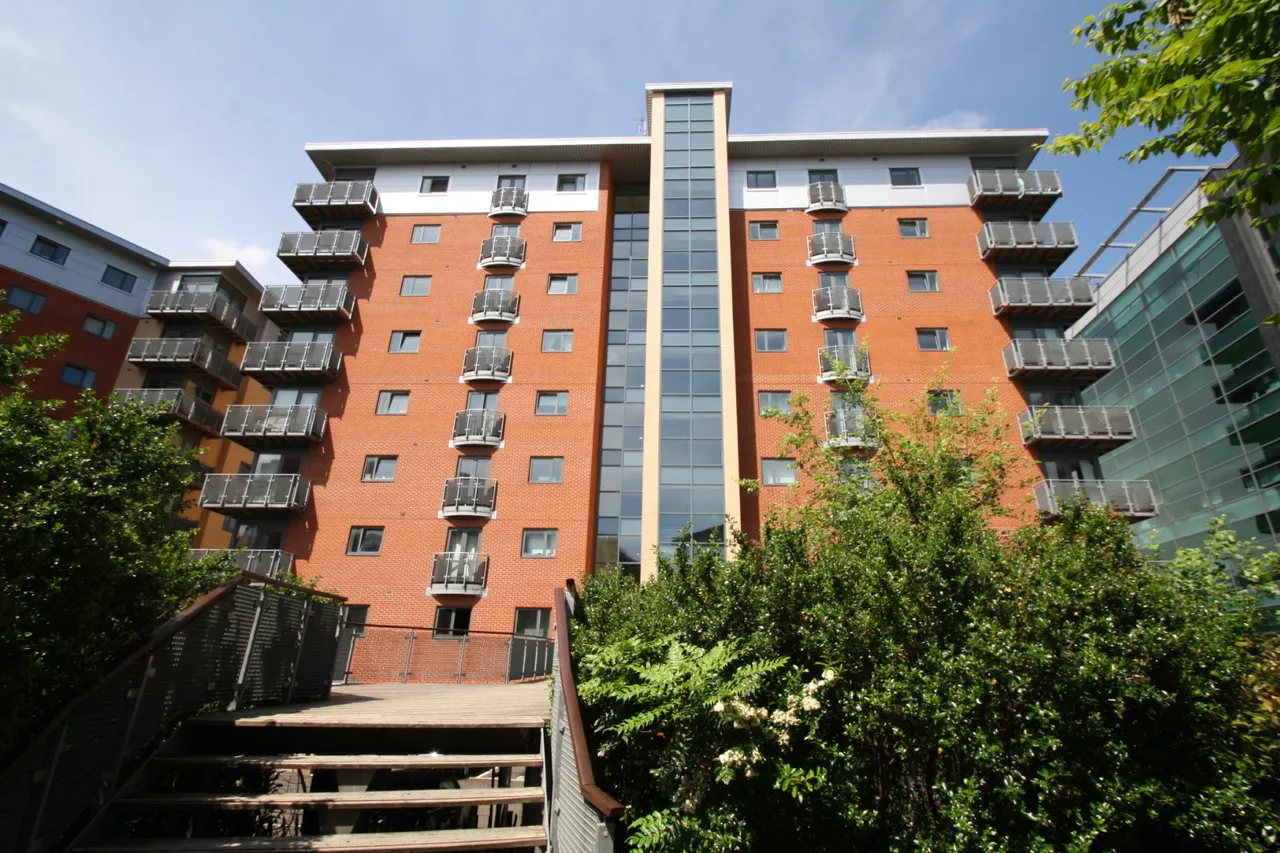 City Walk, Leeds, LS11, photo 4